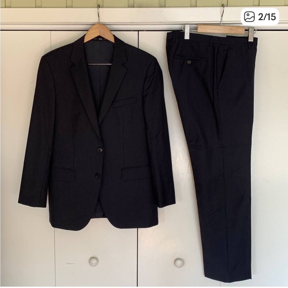 Hugo Boss (40R  33”x 33”)